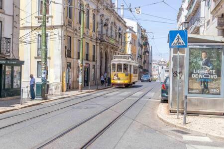 Old Town Chiado Balcony Aircon By Ld Apartments Lisboa Kültér fotó