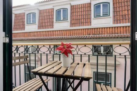 Old Town Chiado Balcony Aircon By Ld Apartments Lisboa Kültér fotó